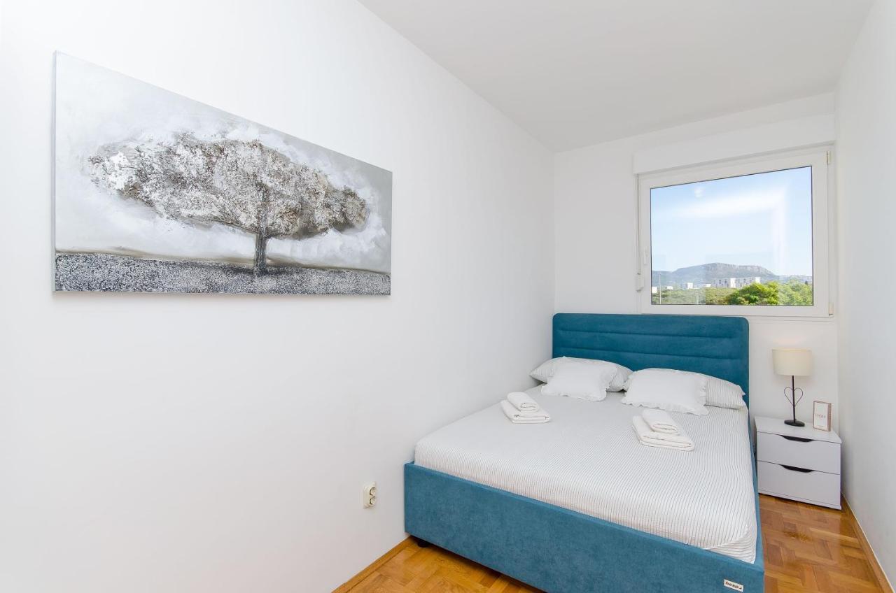Spacious Apartment Smile With Terrace And Secure Garage Сплит Экстерьер фото