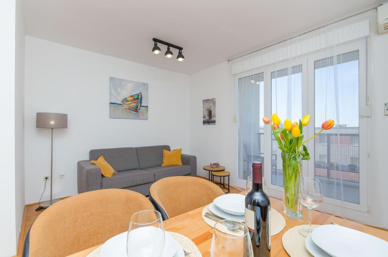 Spacious Apartment Smile With Terrace And Secure Garage Сплит Экстерьер фото