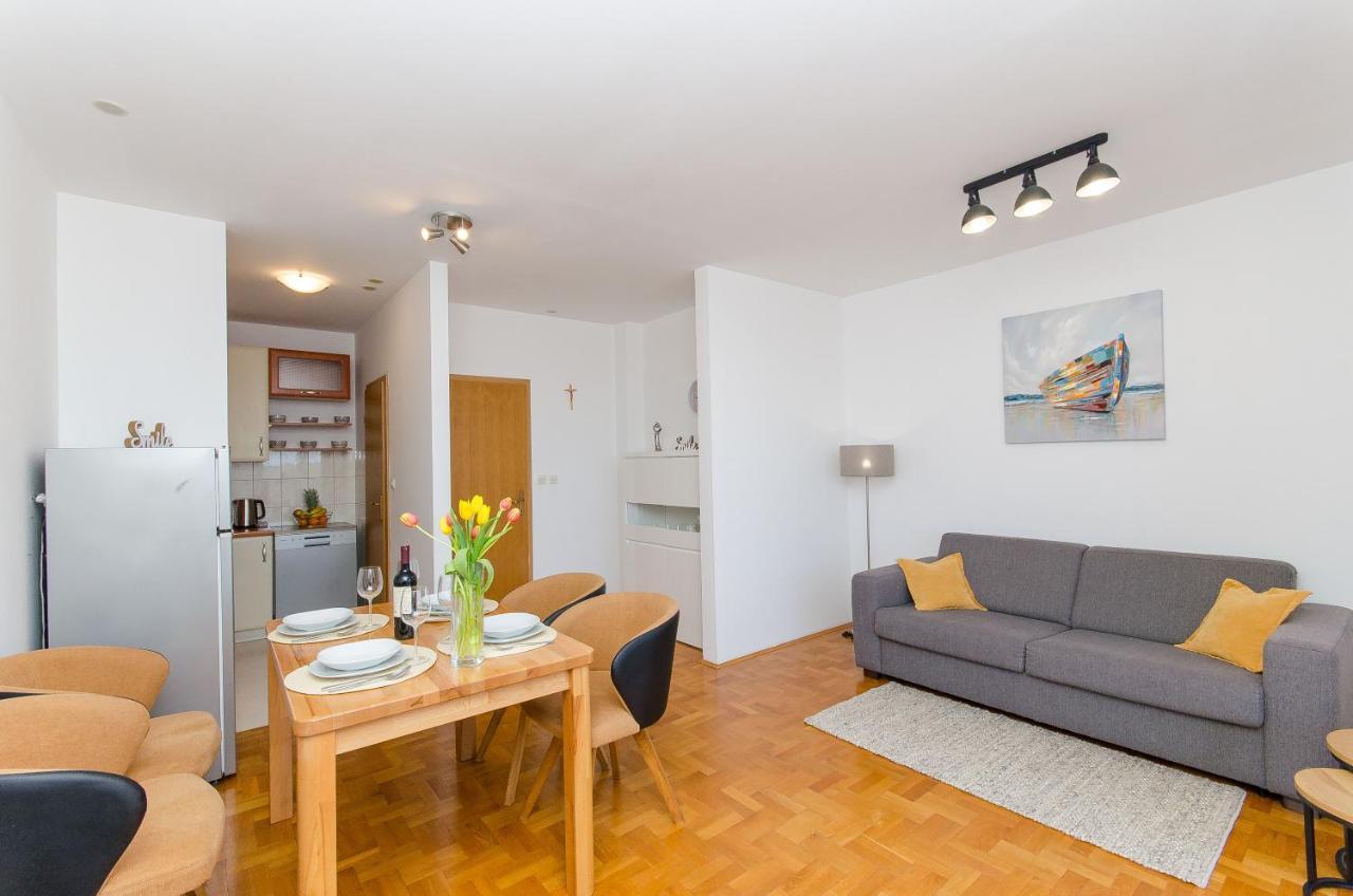 Spacious Apartment Smile With Terrace And Secure Garage Сплит Экстерьер фото