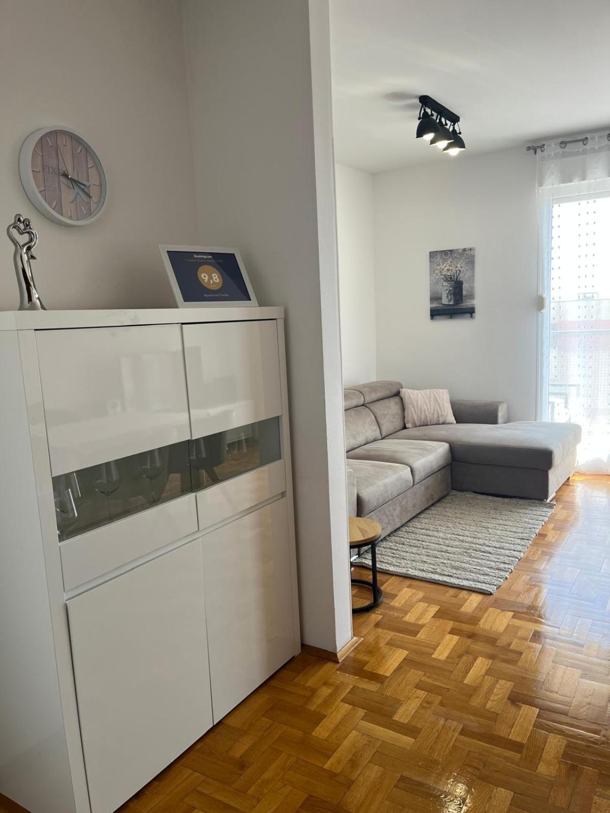 Spacious Apartment Smile With Terrace And Secure Garage Сплит Экстерьер фото