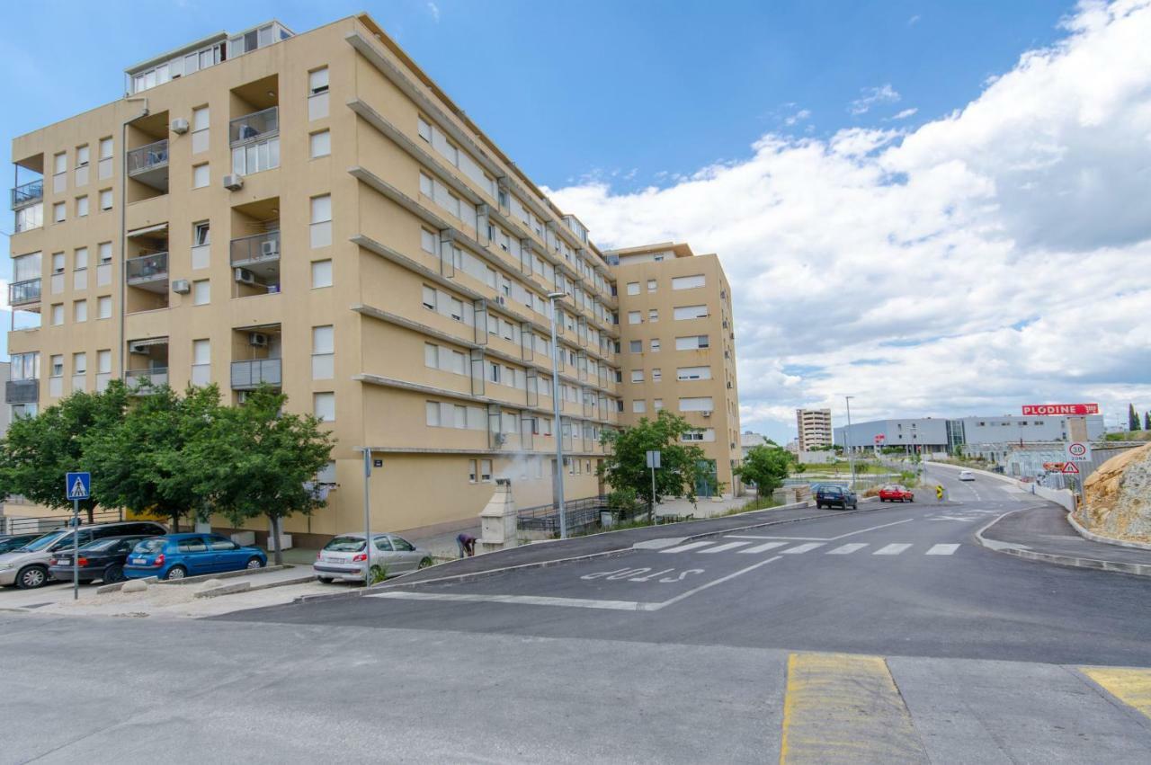Spacious Apartment Smile With Terrace And Secure Garage Сплит Экстерьер фото